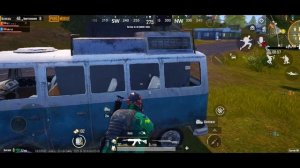 Скуф Санёк играет в пабг с ботами.
pubg