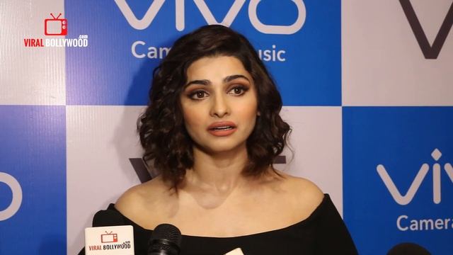 UNCUT - Vivo V5 business Mobile Phone launch | Vivo India | Prachi Desai смотреть онлайн