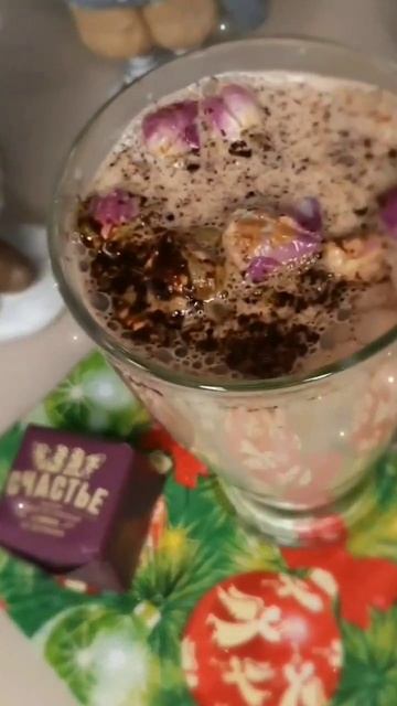 А дома тепло и уютно, несмотря на январские морозы🥠Подарочки пошли в ход) inst: @egorovaolechka смотреть онлайн