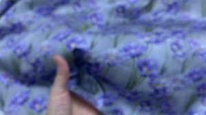 Хлопок серо-зеленого цвета с принтом  сиреневые цветы 14162