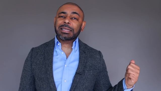 10 Reasons Women LOVE Older Guys смотреть онлайн