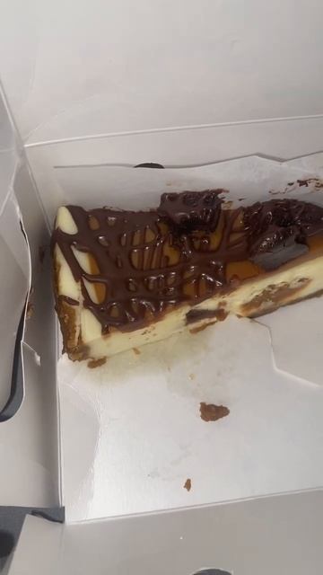 Brownie Caramel Cheesecake would u try this #sweets #shorts смотреть онлайн