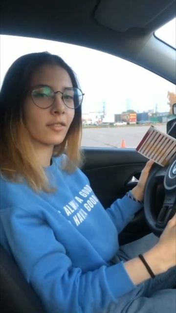 Отзыв об обучении в автошколе Онлайн в Москве. Инструктор Николай Горкин отзыв ученицы Алины