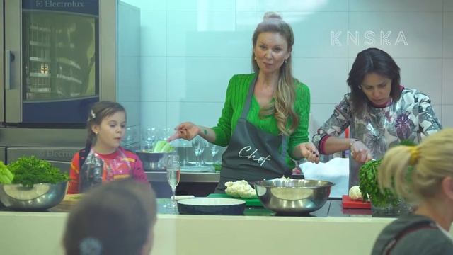 Відеорепортаж з кулінарного майстер-класу "Корисні і смачні обіди з Анною Баткіна"
