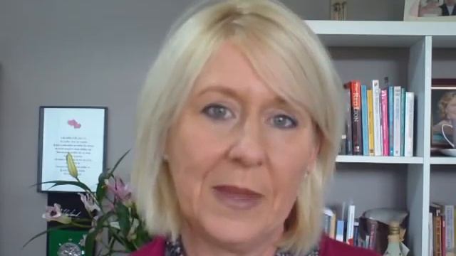 Strategic Business Apps Q & A - What Is An App? смотреть онлайн