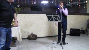 поет Александр Русинов