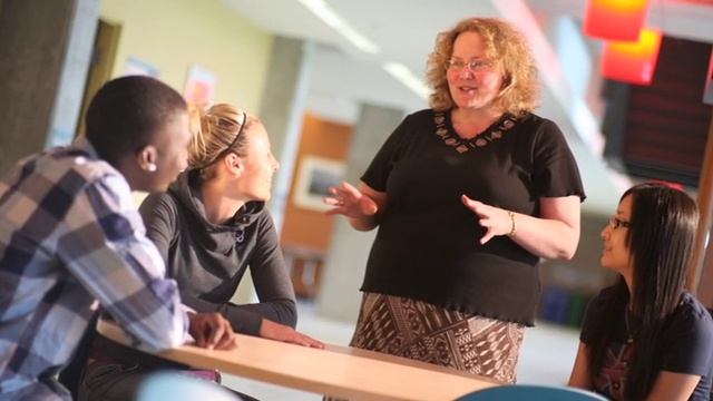 Introductory Business Administration at Trent University смотреть онлайн