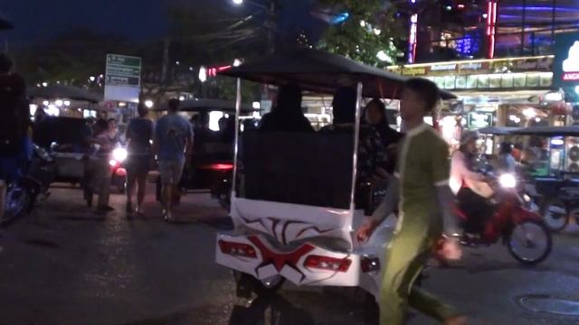 На родине красных кхмеров Камбоджа смотреть онлайн