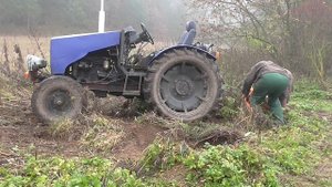 Мой самодельный трактор. Рвём трактор. Убираем камни.