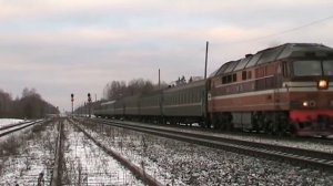 Тепловозы ТЭП70-0218 и ТЭП70БС-001 на ст. Сонда / TEP70-0218 and TEP70BS-001 at Sonda station