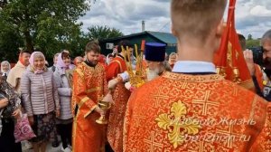 Владыка Арсений в с Никольское   Крестный ход