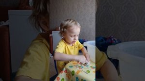 Раскопки Златан и Крис ищут динозавров