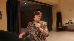 стихотворение  "Дни уходят" читает  А.Ужегова