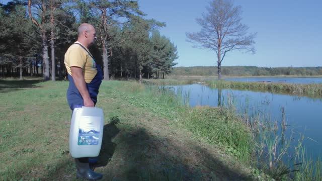 Внёс в пруд хлореллу. Правильно запустил рыбу через соль