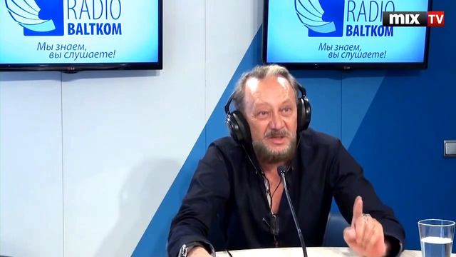 Виталий Сундаков. Интервью в программе "Разворот". Латвия. Рига. 2016 год смотреть онлайн