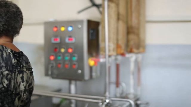 Women Mean Business: Precious' Story смотреть онлайн