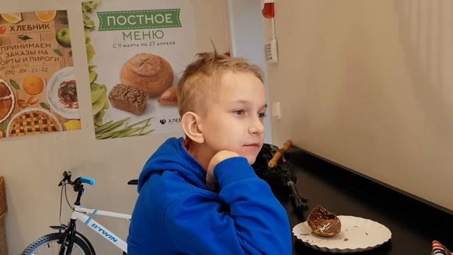 Тестим пасхальное шоколадное яйцо💥