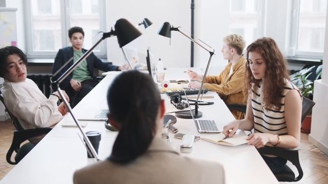 Decoding Facial Expressions: Unveiling Hidden Emotions in Business Negotiations смотреть онлайн