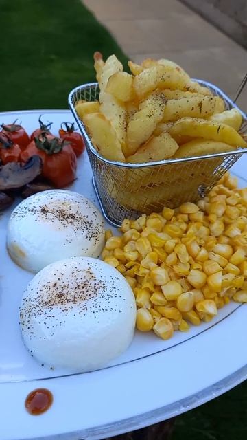 Homemade Jamaican jerk Angus burgers! with trimmings 💥🇯🇲👌🏾