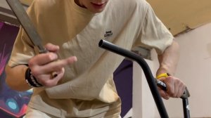 Как заменить ручки (грипсы) на велосипеде BMX? Как обрезать руль?