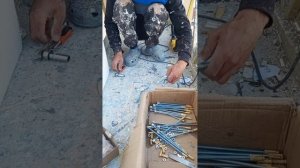 установка кронштейнов под кондиционер