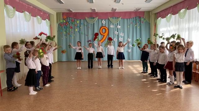 День Победы! Видео-поздравление от 8 группы «Львята» смотреть онлайн