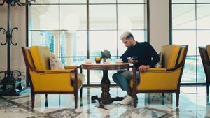 Mo Vlogs - قلبي ليكي (Official Music Video) ft DB Gad