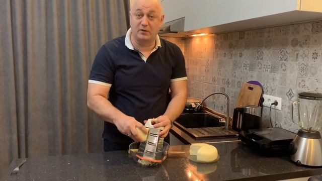 Котлеты по домашнему с особым гарниром смотреть онлайн