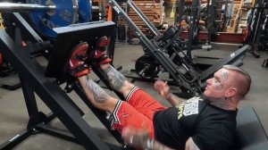 Туториал по Жиму Ногами от Ли Приста: Техника для Бесподобных Результатов