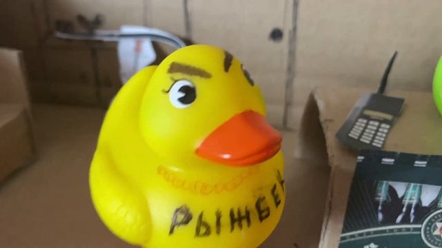 Германия Лови утиную Бригаду или Бригада- краткое содержание