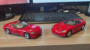 Обзор моделей Dodge Viper в масштабе 1/24 от Bburago