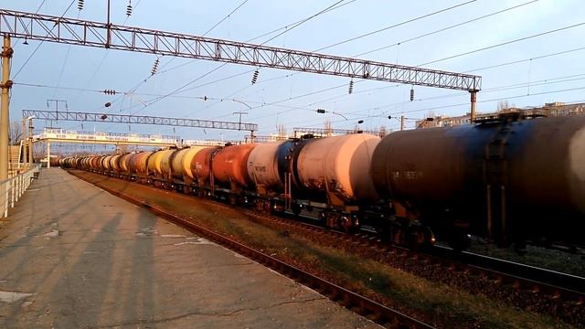 Поезд грузовой на Одеса-Восточная