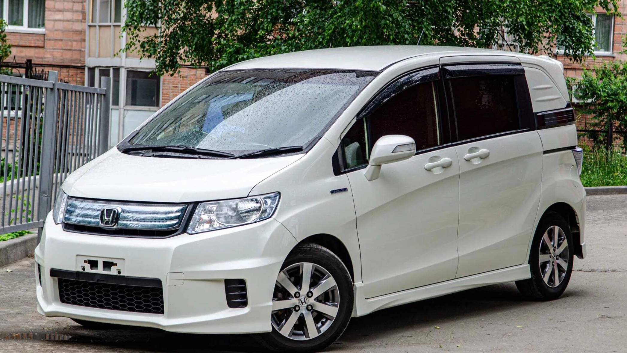 Honda Freed Spike 1е поколение рестайлинг 5 мест eva коврики в салон  evabel.ru 8800-222-48-45