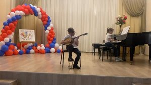 Сидоров Семен и Кузнецова Татьяна - 1. Л. В. Бетховен менуэт ля мажор. 2. Ю. За Бутов Полька.