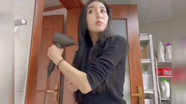 Leafless Hair Dryer Professional With Flyaway Attachment Negative Ionic Hair Dryers Multifunction S смотреть онлайн