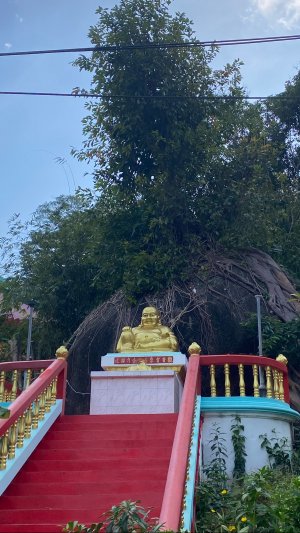 Панган. Храмы