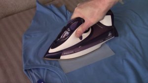 Перенос термо-наклейки на футболку с помощью утюга