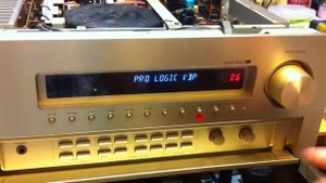DENON AVC A1可以過電但無法開機 有雜音破音 維修測試