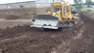 Бульдозер Комацу D85