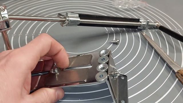 Бюджетна професійна точилка для ножів Ganzo Touch Pro Steel - всі ножі тепер гострі! смотреть онлайн