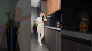 Как удобно расположить мусорное ведро?