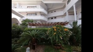 Паттайя  Летний сад и басейн отеля D Varee