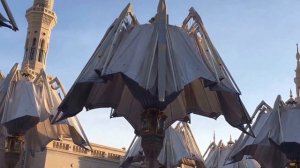 Гигантские зонты в Медине (Саудовской Аравии)-все для людей