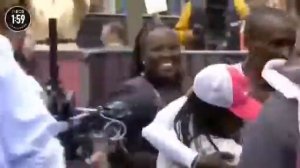 Марафон меньше чем за 2 часа.