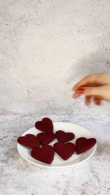 Имбирные пряники Красный Бархат❤️ #натуральныекрасители