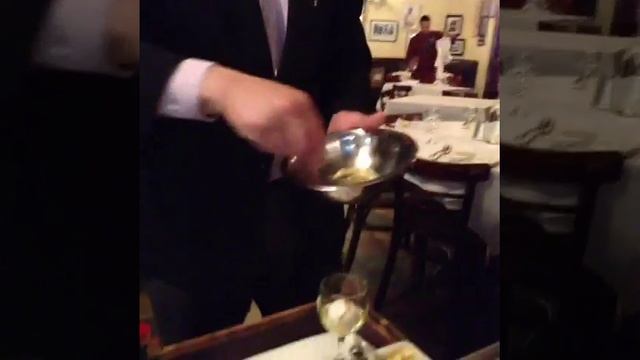 Steak tartare in six seconds - the first vine ever - Стейк под соусом тар-тар за 6 секунд