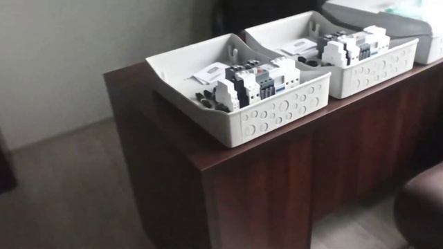 Собираю шкафы управления, пока есть свободное время.