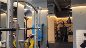 Обзор тренажерного зала фитнес-студии ADVANCED FITNESS
