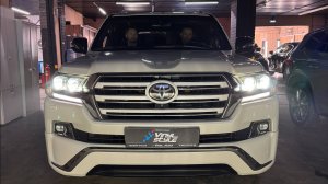 Toyota Land Cruiser 200, 2016 года - установили квадро билед модули Aozoom Q1 mini