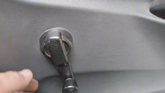 как быстро снять ручку стеклоподъёмника ВАЗ